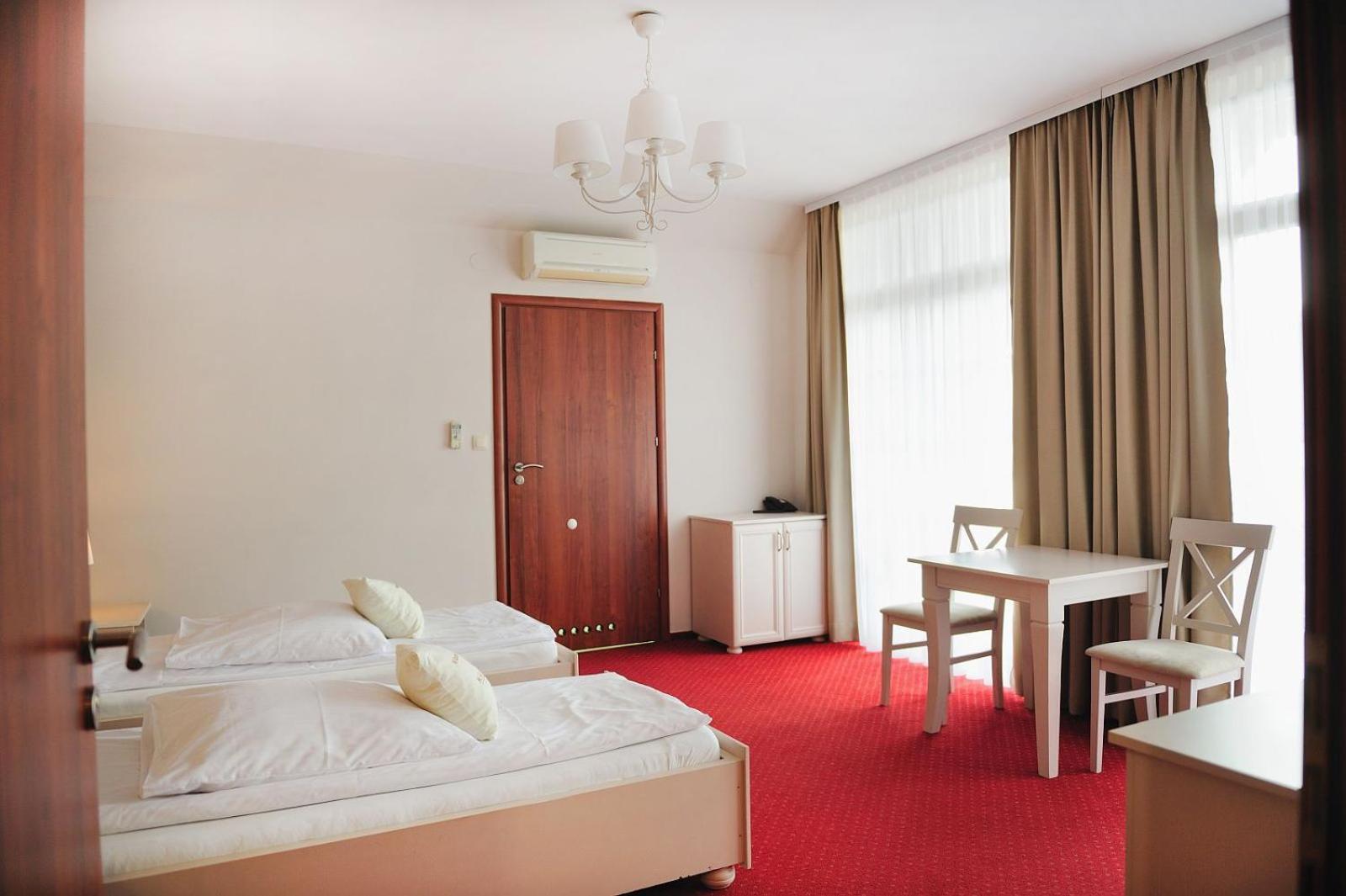 Malutkie Resort Radomsko Ngoại thất bức ảnh