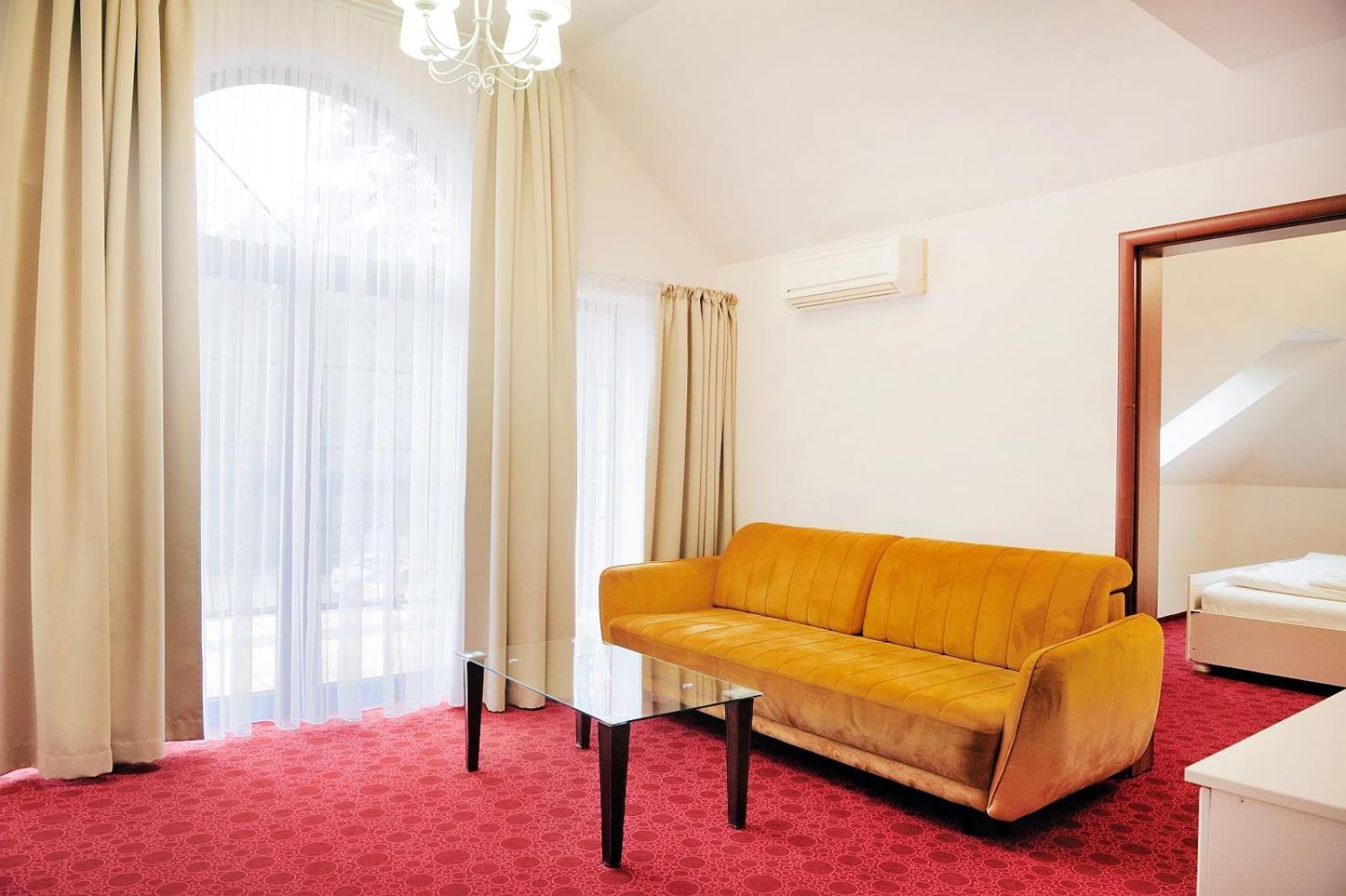Malutkie Resort Radomsko Ngoại thất bức ảnh